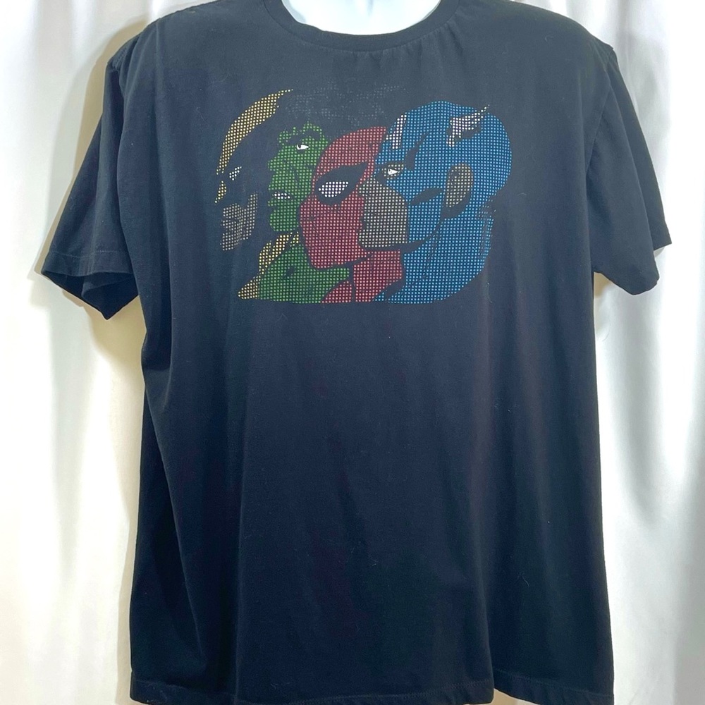 Marvel Comic Avengers Super Hero Black Tee Men’s XL — Wolverine Spider-Man Hulk